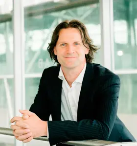 Prof. Dipl.-Ing. Timo Leukefeld
