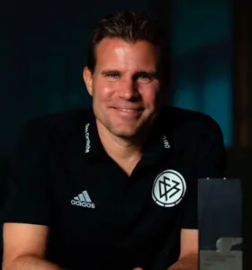Dr. Felix Brych
