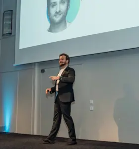 Dr. Sven Jungmann
